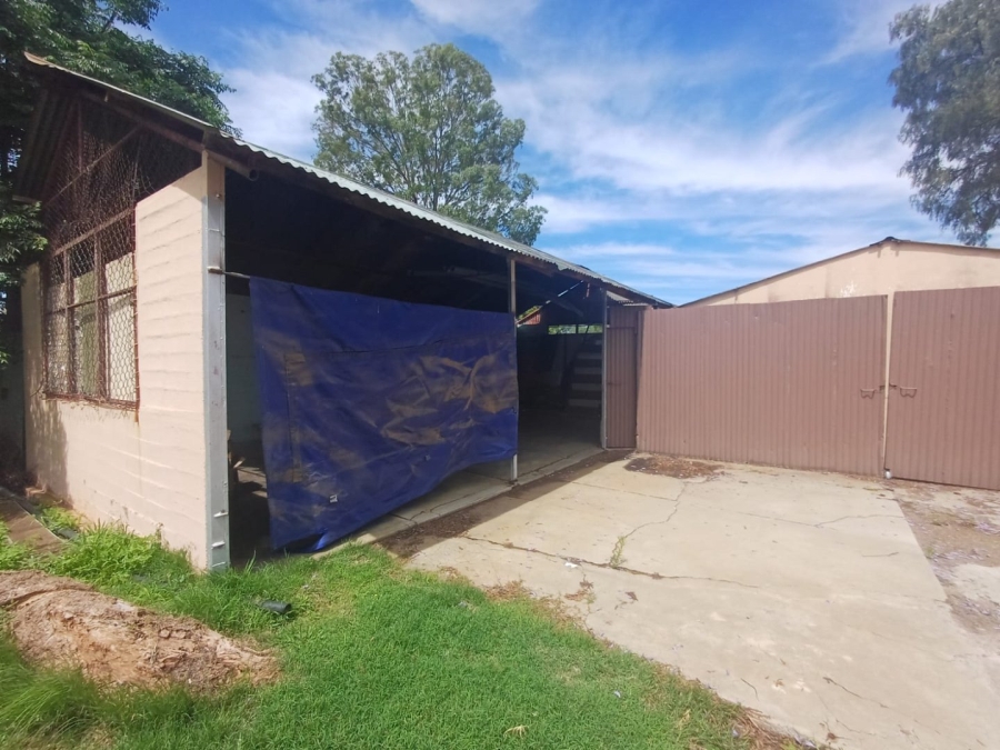 4 Bedroom Property for Sale in Dominionville North West